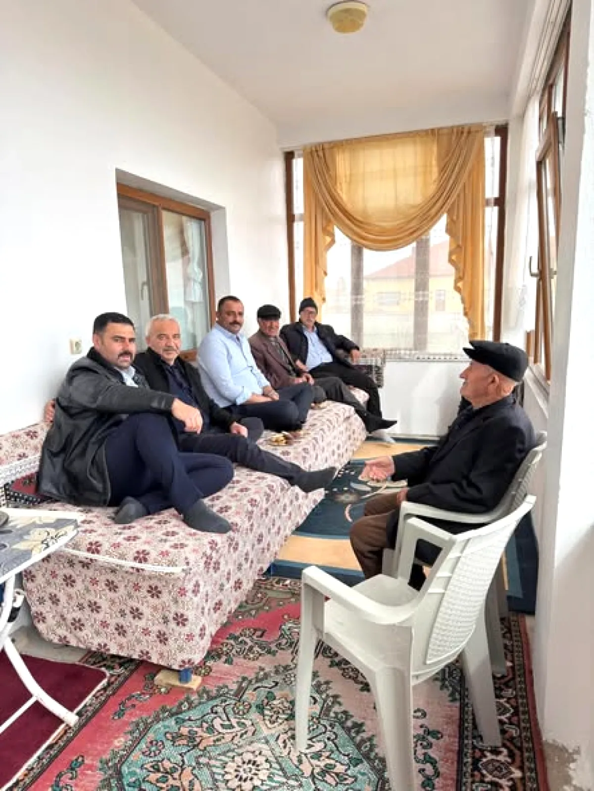 Başkan Ayyıldırım ve Beraberindeki Heyetten Bayram Ziyareti Başkan Ayyıldırım ve Beraberindeki Heyetten Bayram Ziyareti