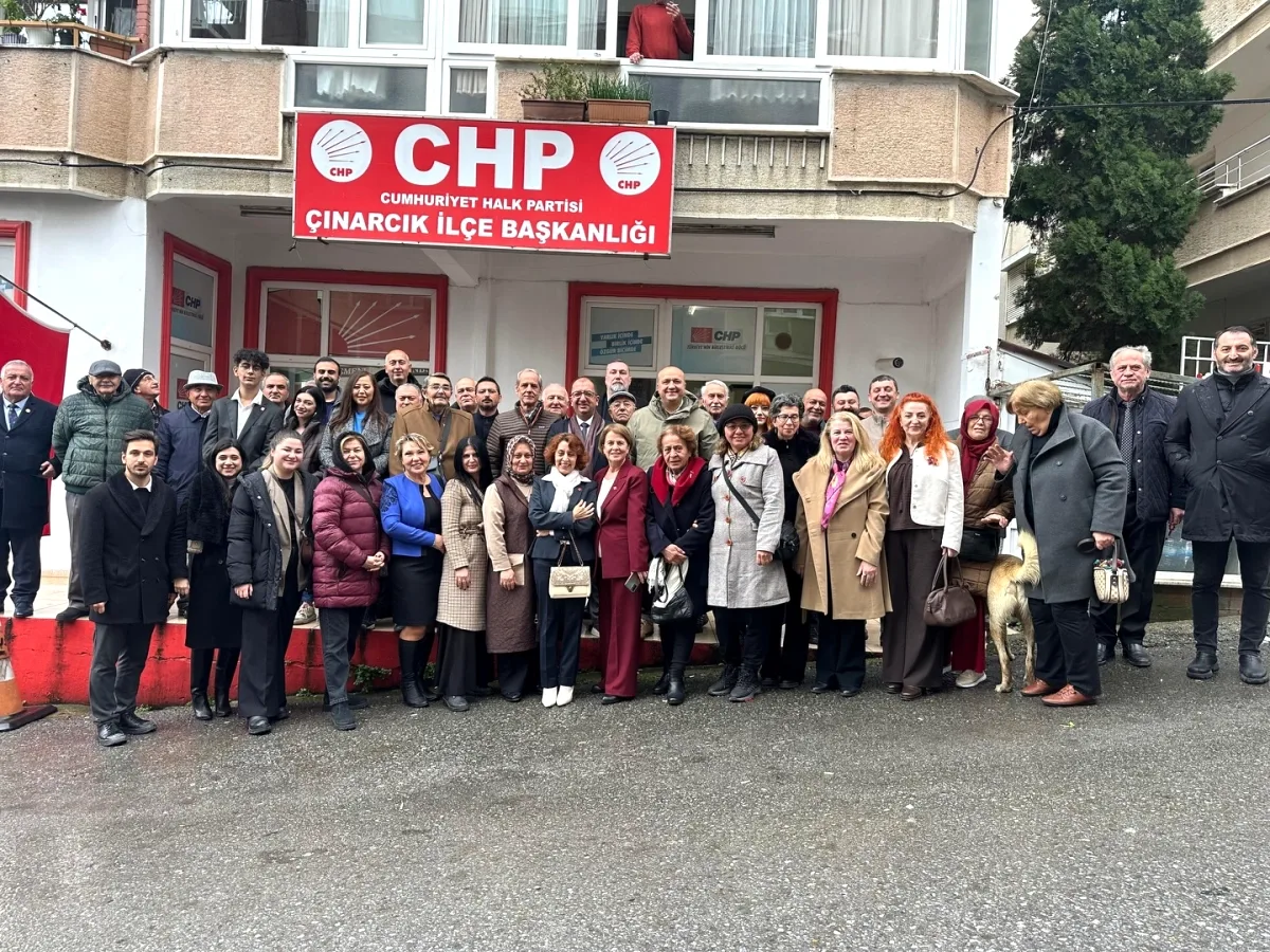 CHP'liler Çınarcık'ta Bayram Sevinci Yaşadı CHP'liler Çınarcık'ta Bayram Sevinci Yaşadı