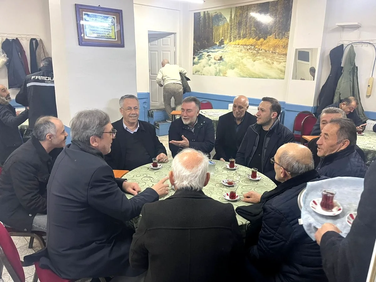 AK Parti Beyoğlu'ndan Bayram Vurgusu: "Birlikte Rahmet, Ayrılıkta Azap" AK Parti Beyoğlu'ndan Bayram Vurgusu: "Birlikte Rahmet, Ayrılıkta Azap"