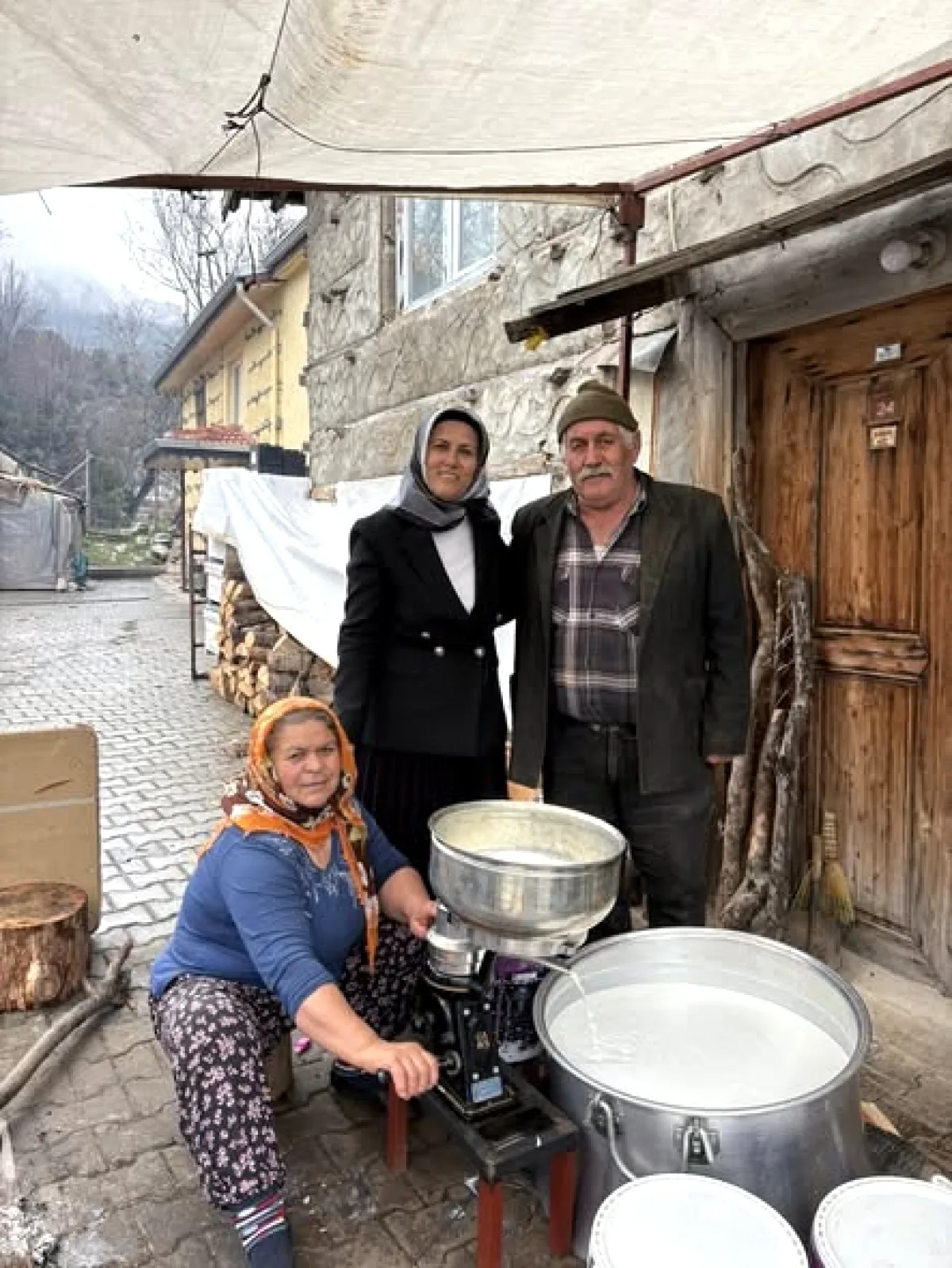 İbradı Belediye Başkanı'nın Bayram Geleneği İbradı Belediye Başkanı'nın Bayram Geleneği