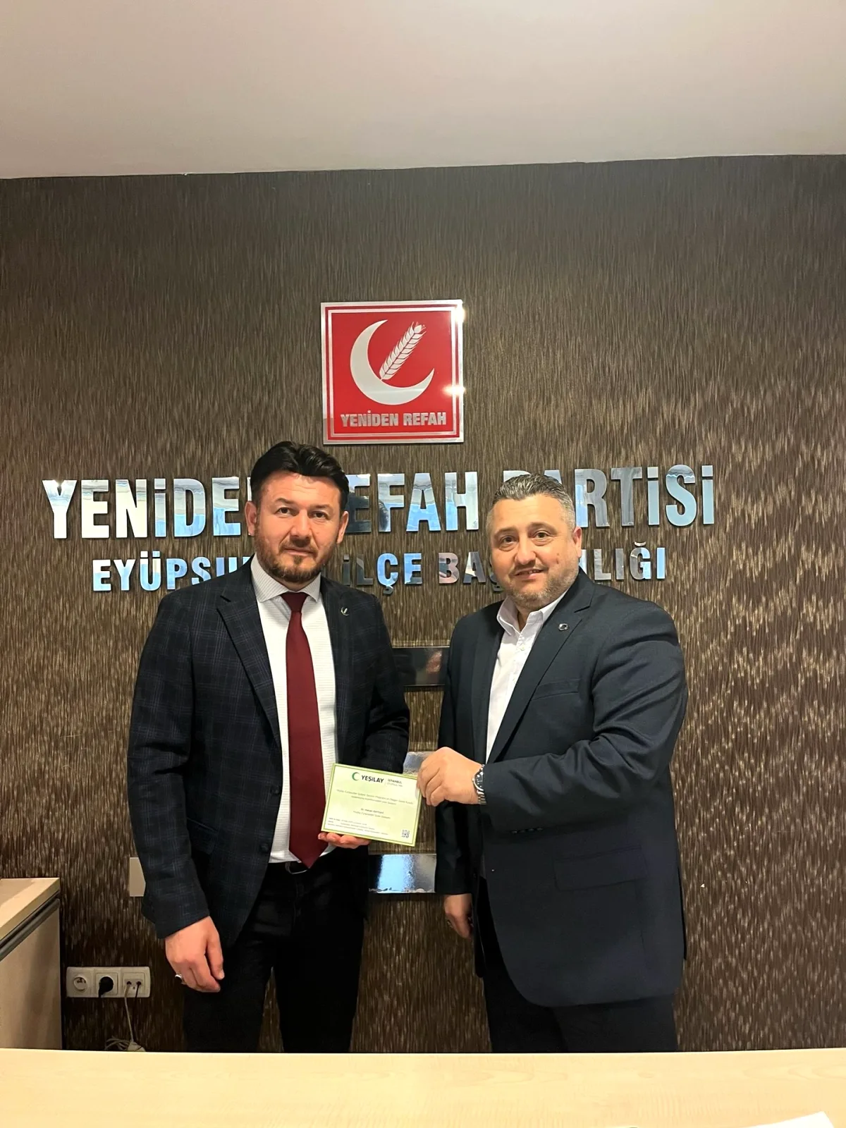 Yeşilay'dan Siyasi Partiye Ziyaret ve Davet Yeşilay'dan Siyasi Partiye Ziyaret ve Davet