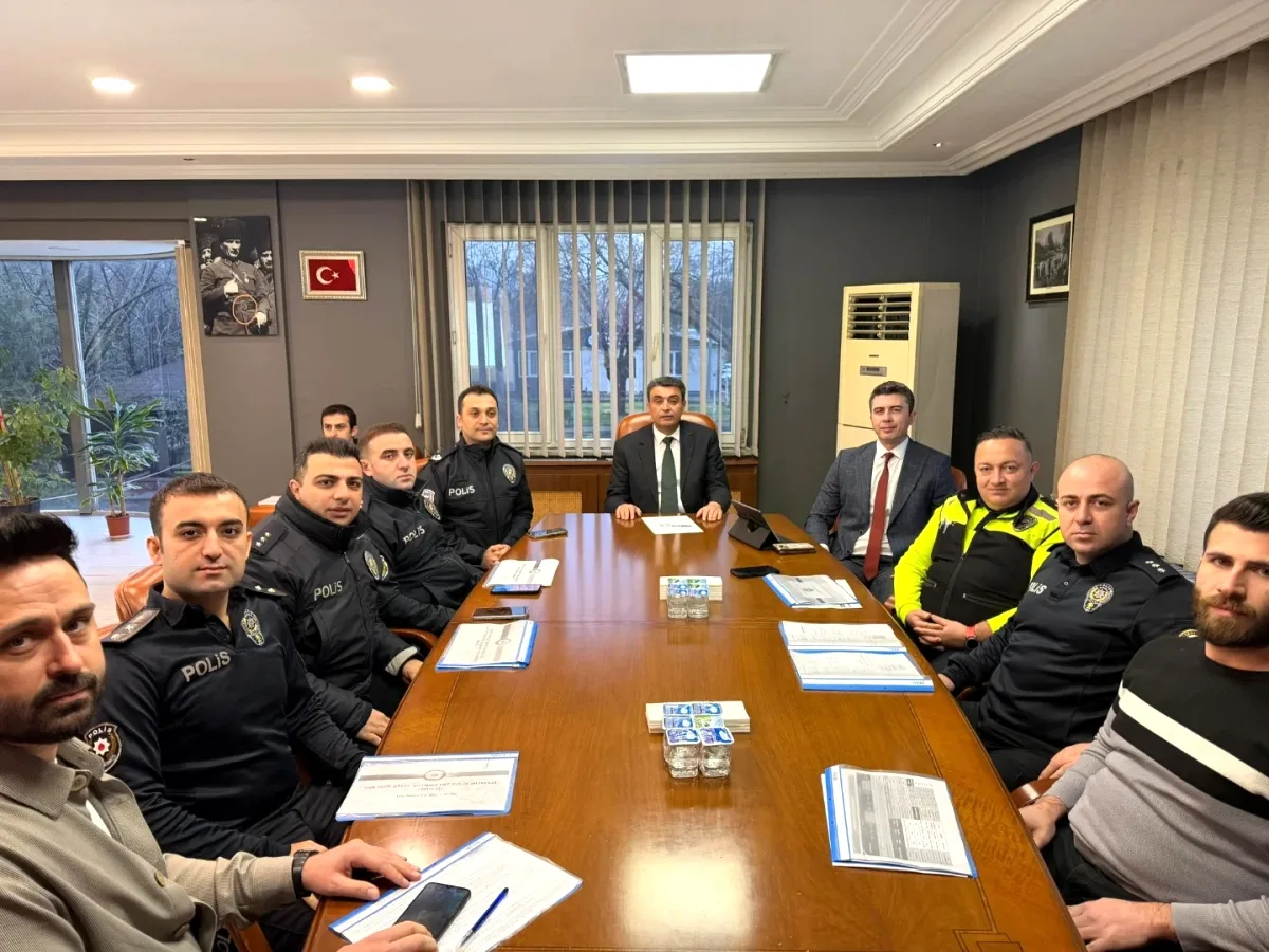 Kağıthane Kaymakamlığı'nda Asayiş Değerlendirmesi Kağıthane Kaymakamlığı'nda Asayiş Değerlendirmesi