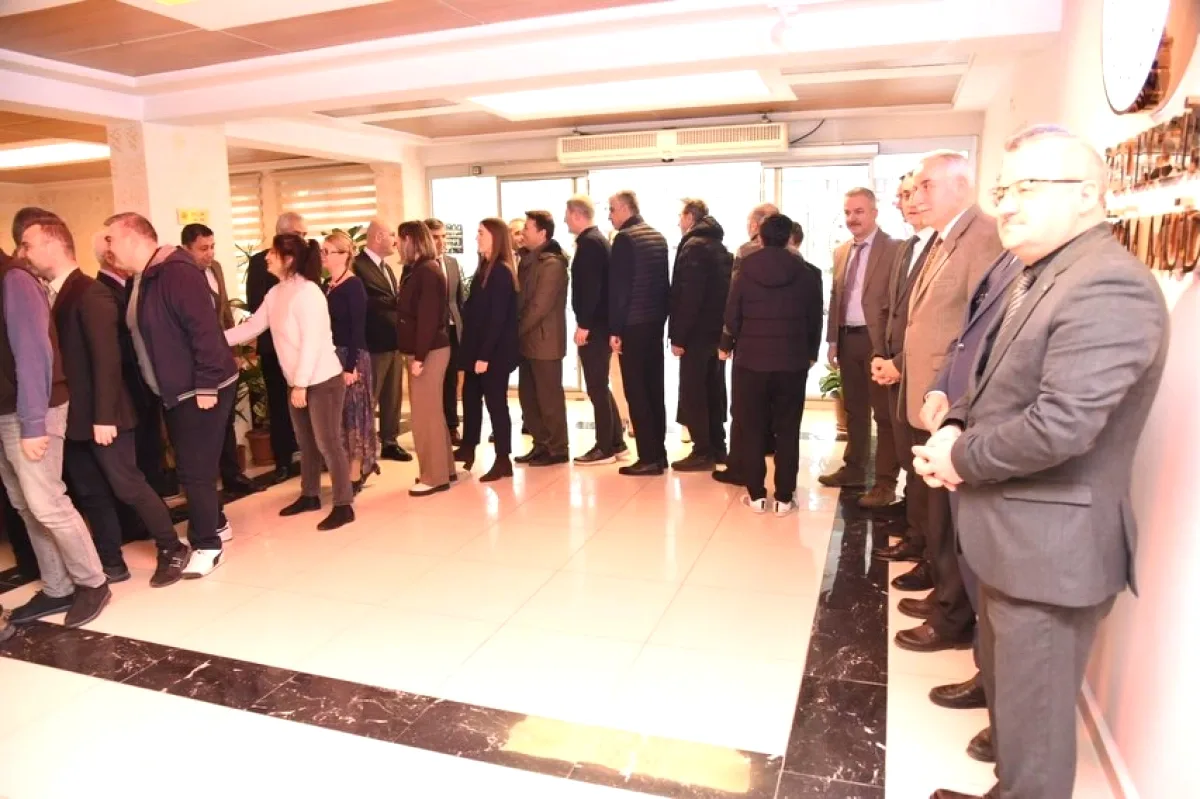 Balıkesir'de Eğitim Camiasından Bayram Sonrası Anlamlı Buluşma Balıkesir'de Eğitim Camiasından Bayram Sonrası Anlamlı Buluşma