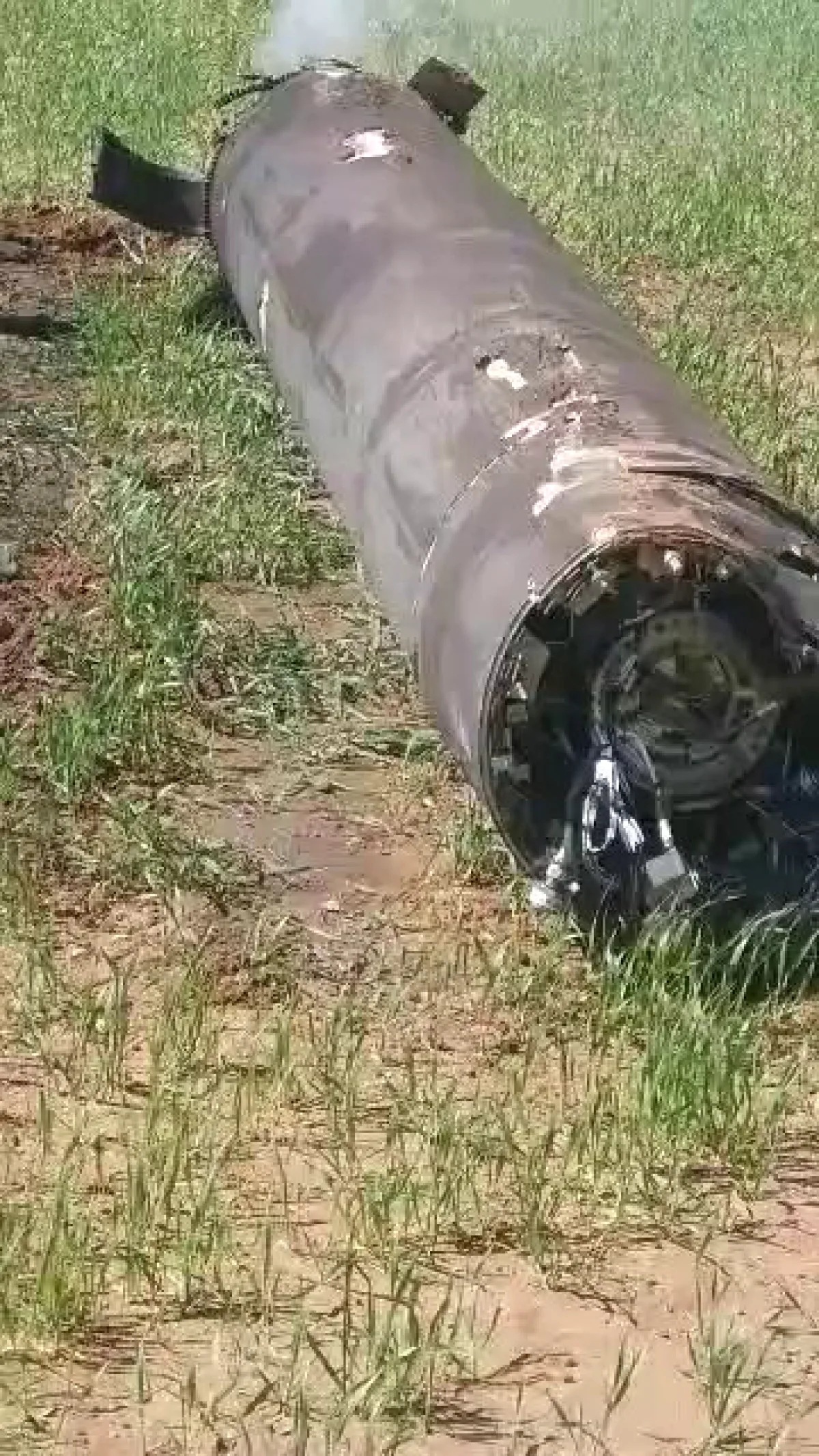 Deyrizor'da Füze Parçaları İddiası Deyrizor'da Füze Parçaları İddiası