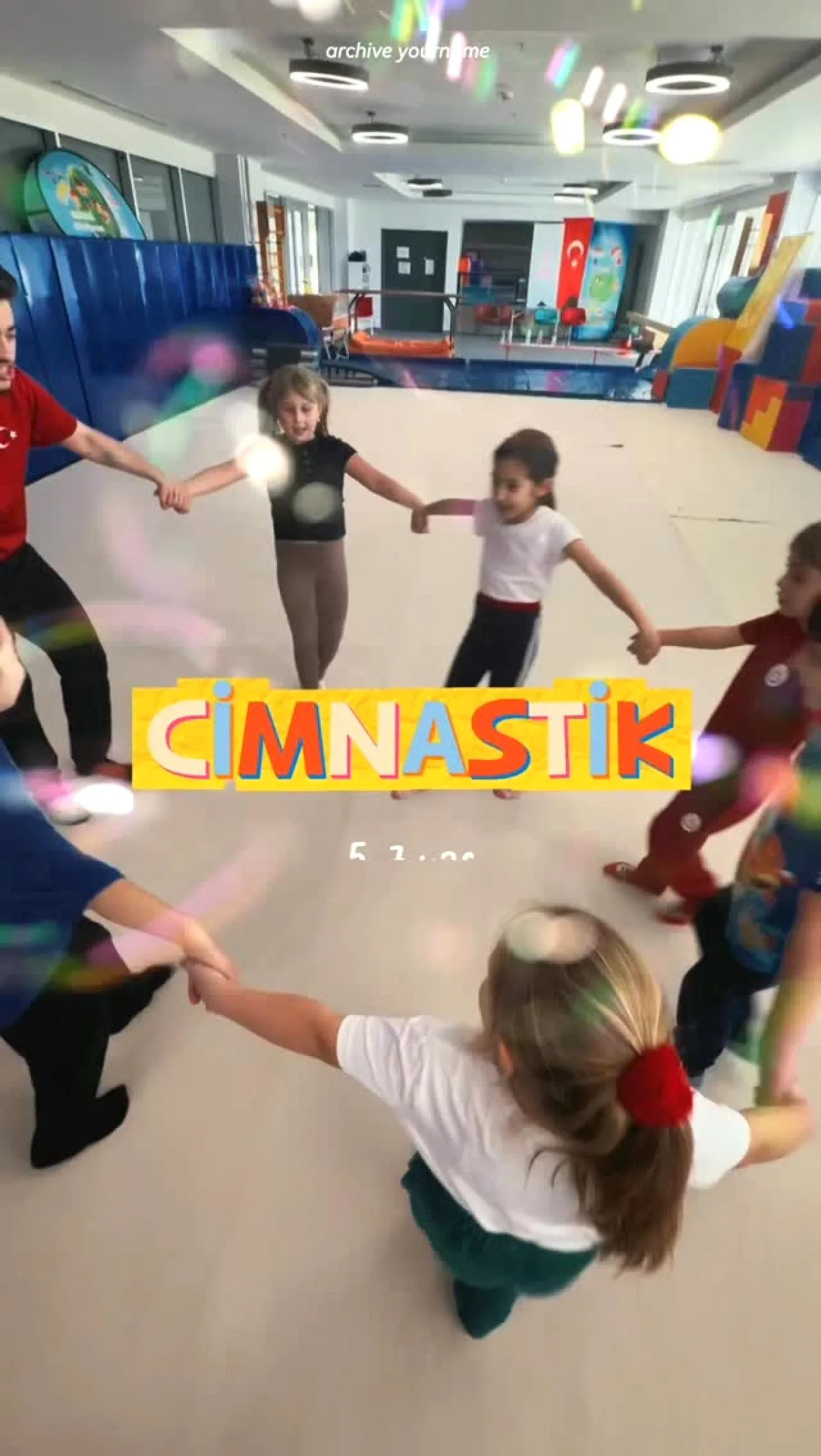 Bakırköy'de Miniklerin Cimnastik Keyfi Bakırköy'de Miniklerin Cimnastik Keyfi