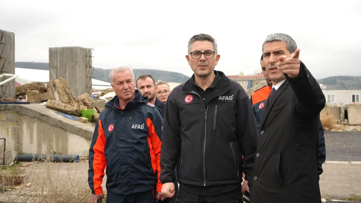 Afet Müdürlüğünde Kritik Brifing Yapıldı Afet Müdürlüğünde Kritik Brifing Yapıldı