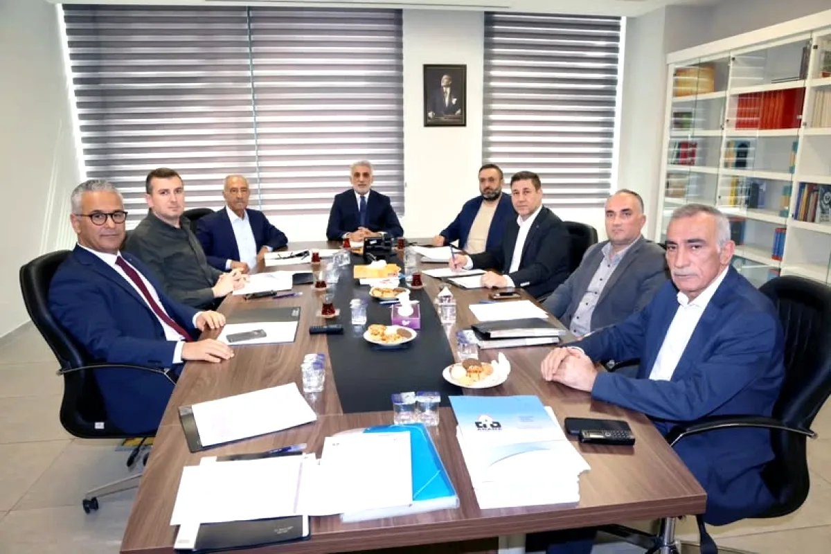Adana Ticaret Odası'nda Şeffaflık Odaklı Toplantı Gerçekleşti Adana Ticaret Odası'nda Şeffaflık Odaklı Toplantı Gerçekleşti