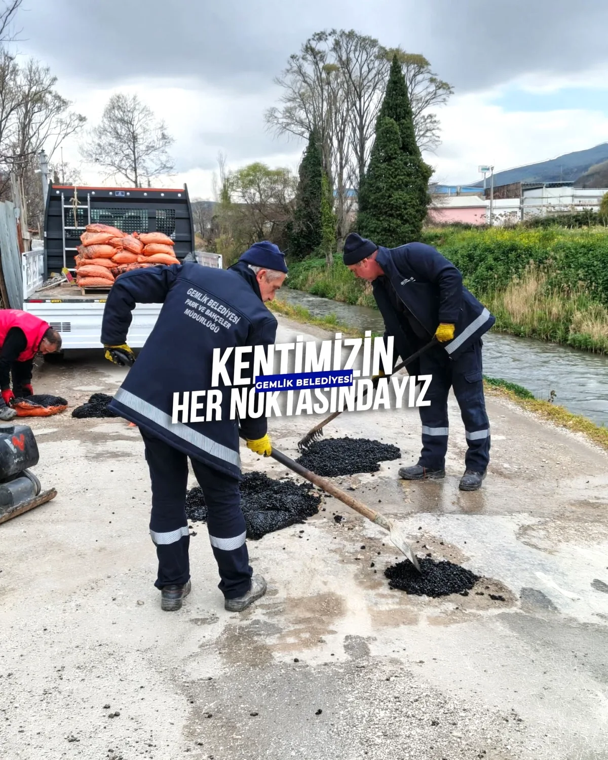 Gemlik Belediyesi Ekipleri Kentin Dört Bir Yanında Çalışıyor Gemlik Belediyesi Ekipleri Kentin Dört Bir Yanında Çalışıyor