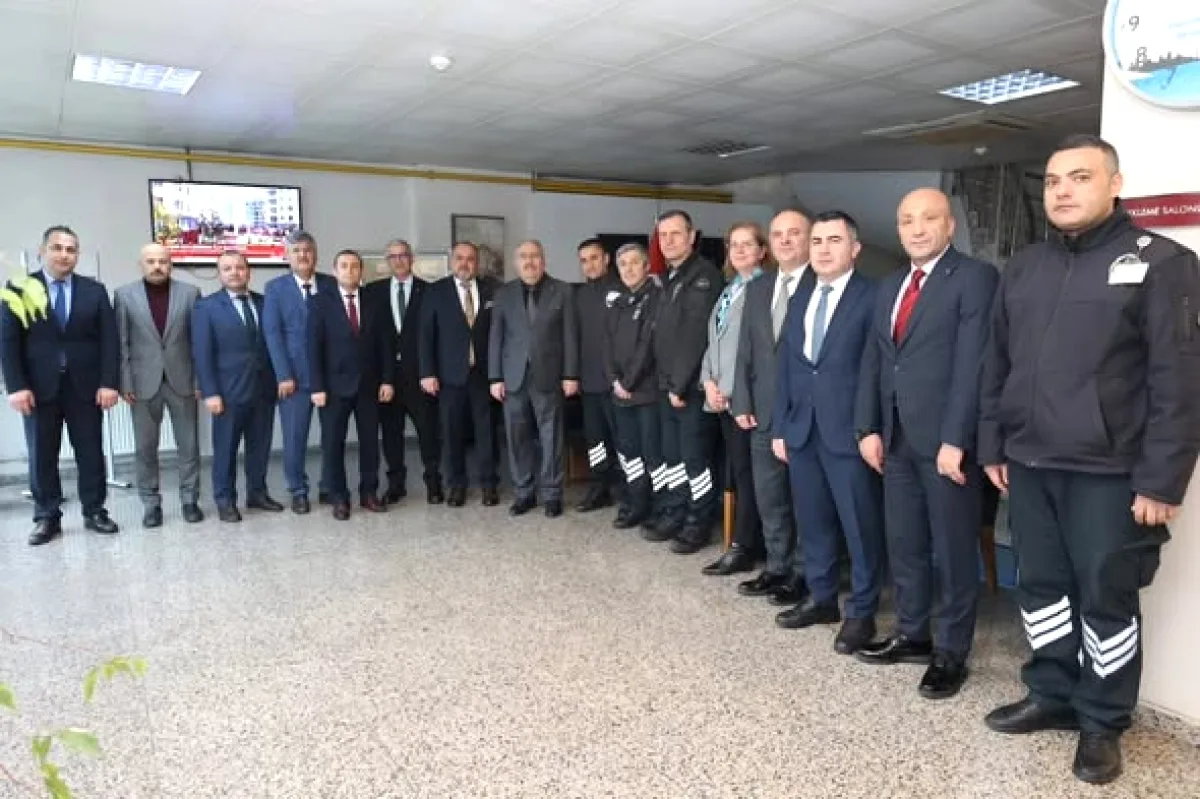 İstanbul'daki Kamu Kurumunda Bayramlaşma Töreni Düzenlendi İstanbul'daki Kamu Kurumunda Bayramlaşma Töreni Düzenlendi