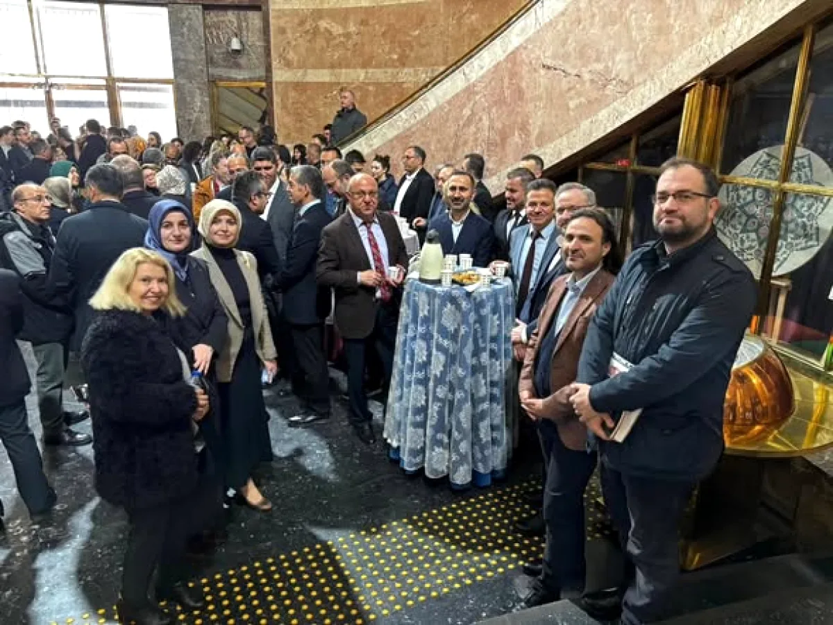 Rektör Bayramlaşmada Dikkat Çeken Bir Konuya Değindi Rektör Bayramlaşmada Dikkat Çeken Bir Konuya Değindi