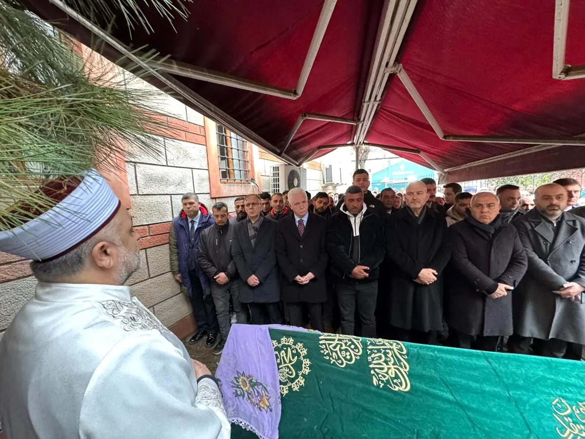 Süleyman Soylu'dan Ayvansaray'daki Patlama Kurbanı için Mesaj Süleyman Soylu'dan Ayvansaray'daki Patlama Kurbanı için Mesaj