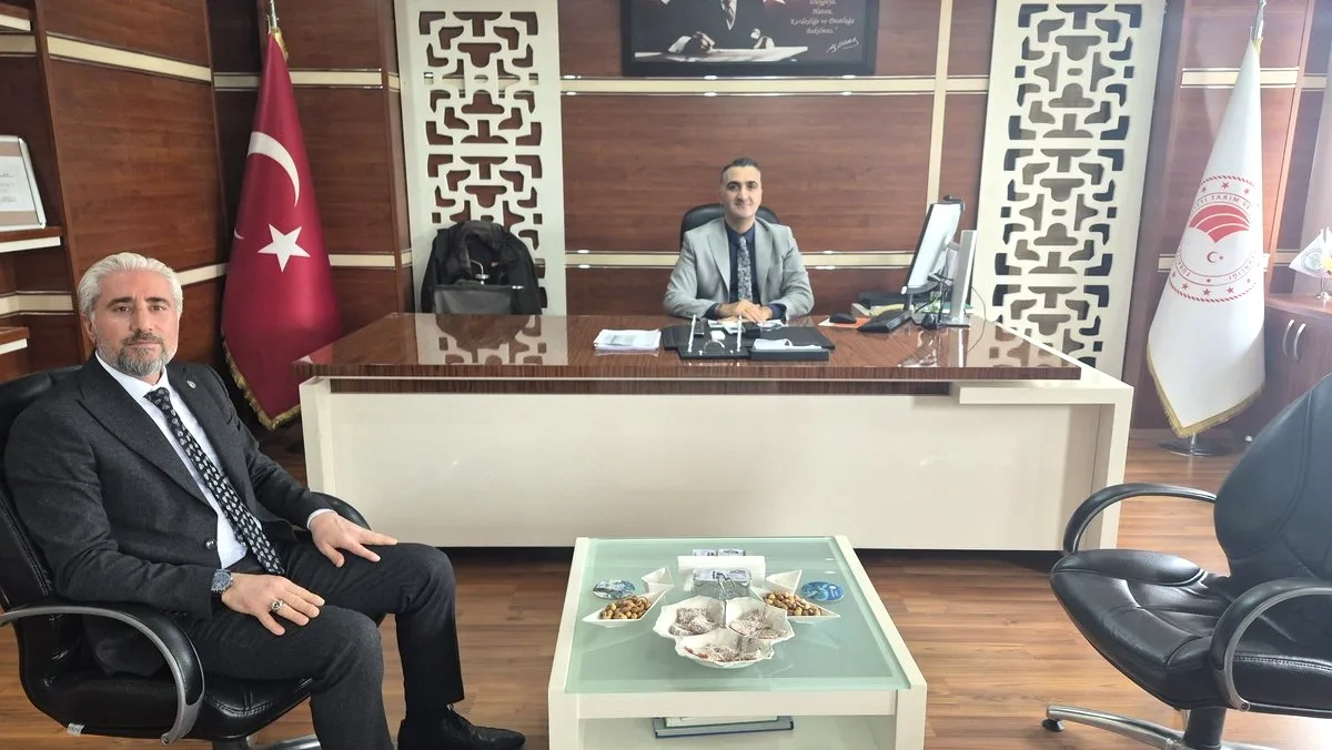 Sendika Liderinden Bölge Müdürlüğüne Bayram Ziyareti Sendika Liderinden Bölge Müdürlüğüne Bayram Ziyareti
