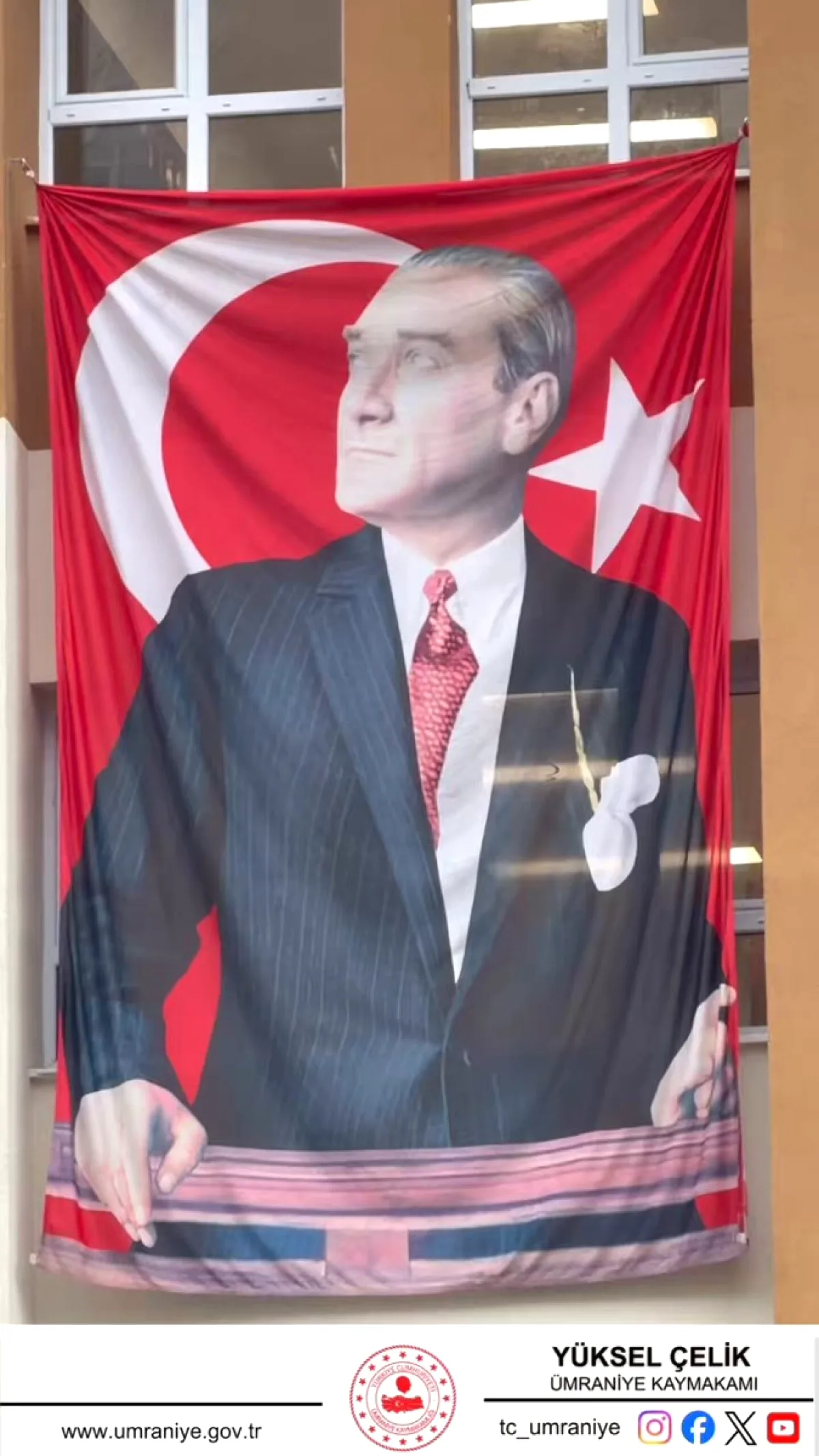 Ümraniye Kaymakamı, Öğrencilerin Neşesine Ortak Oldu Ümraniye Kaymakamı, Öğrencilerin Neşesine Ortak Oldu