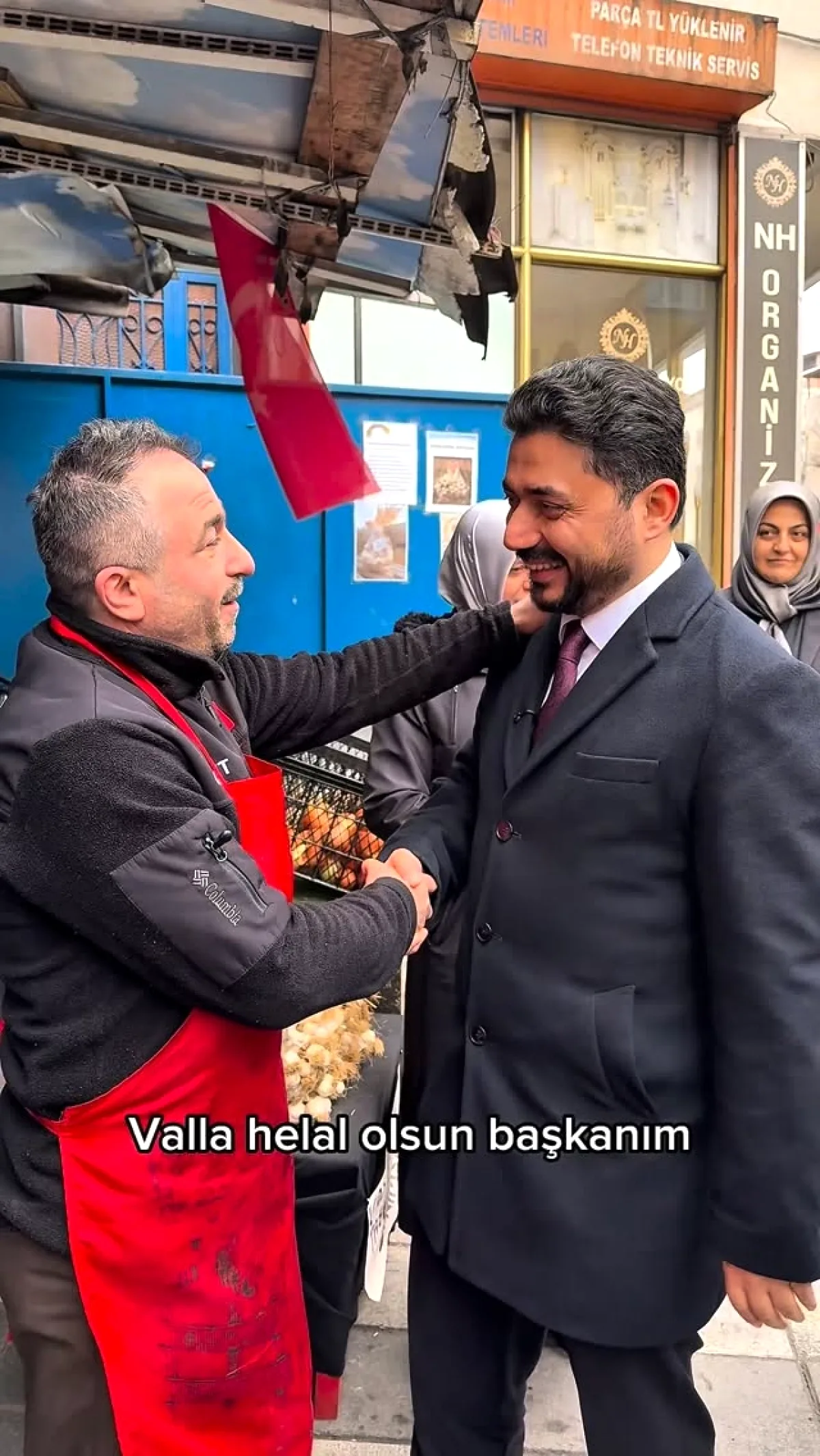 AK Parti Bağcılar'dan 100. Yıl Mahallesi Esnafına Ziyaret AK Parti Bağcılar'dan 100. Yıl Mahallesi Esnafına Ziyaret