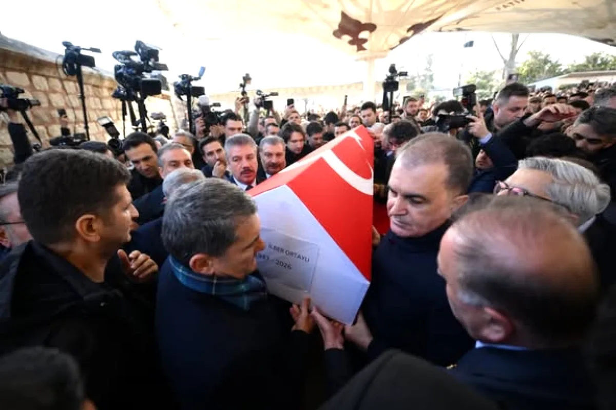 Ömer Çelik, Kalem Cemiyeti'nde Dolmakalem Müdafaasını Sürdürdü Ömer Çelik, Kalem Cemiyeti'nde Dolmakalem Müdafaasını Sürdürdü