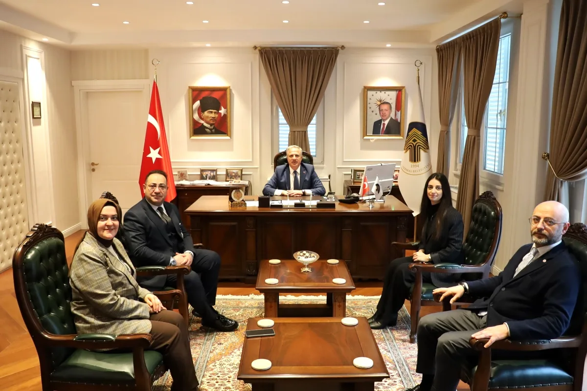 Yalova Termal'de Hastane Yönetiminden Başkan Sinan Acar'a Ziyaret Yalova Termal'de Hastane Yönetiminden Başkan Sinan Acar'a Ziyaret