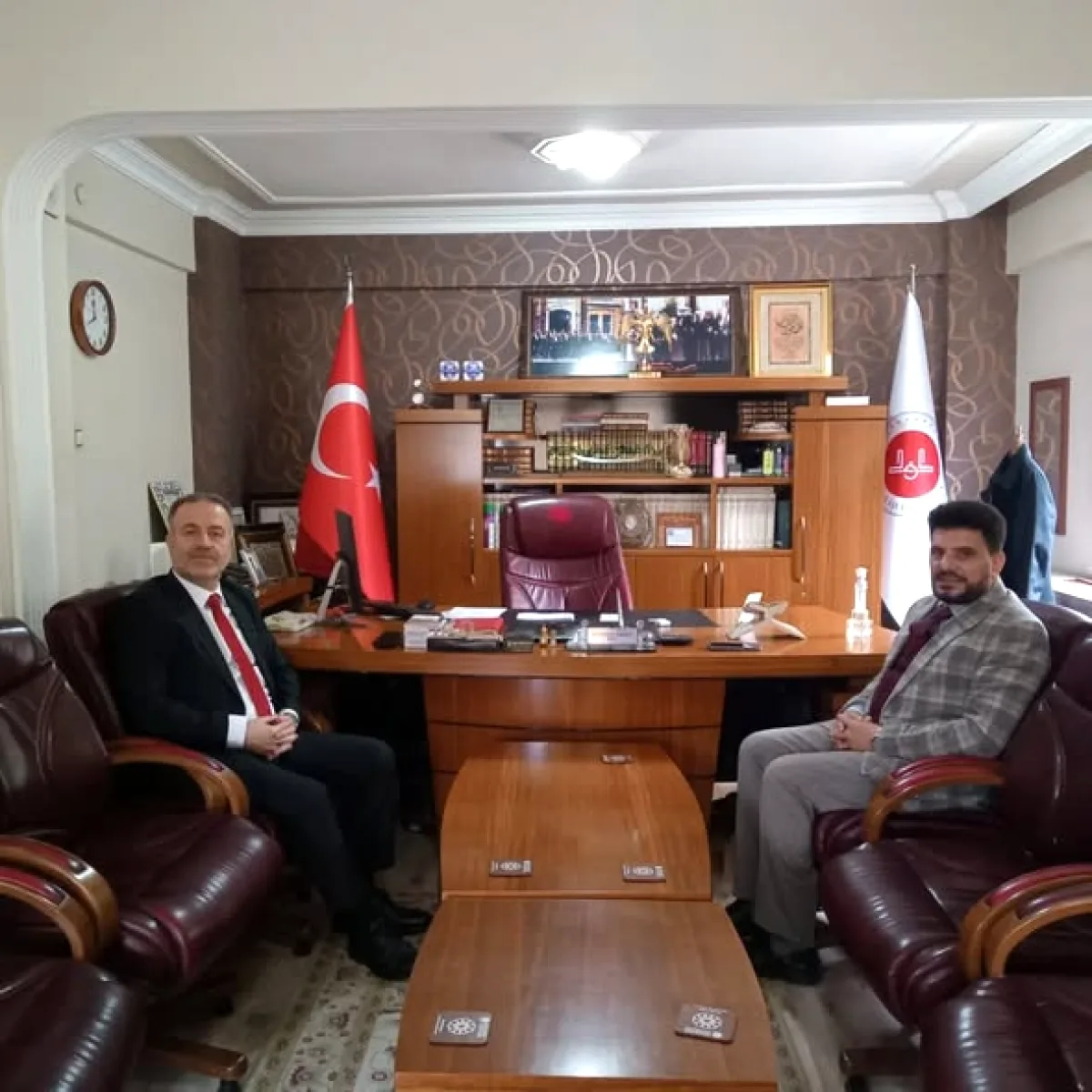 Bayrampaşa Müftüsü Derince'de Meslektaşı ile Din Hizmetlerini Görüştü Bayrampaşa Müftüsü Derince'de Meslektaşı ile Din Hizmetlerini Görüştü
