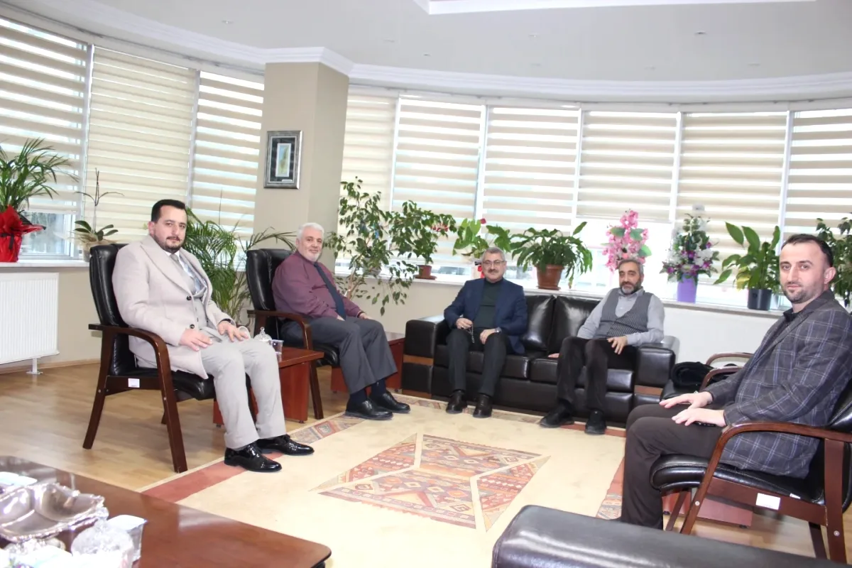 Erzurum İl Müftüsü Yaşar Çapçı, Başiskele Müftülüğü'ne Ziyaret Gerçekleştirdi Erzurum İl Müftüsü Yaşar Çapçı, Başiskele Müftülüğü'ne Ziyaret Gerçekleştirdi