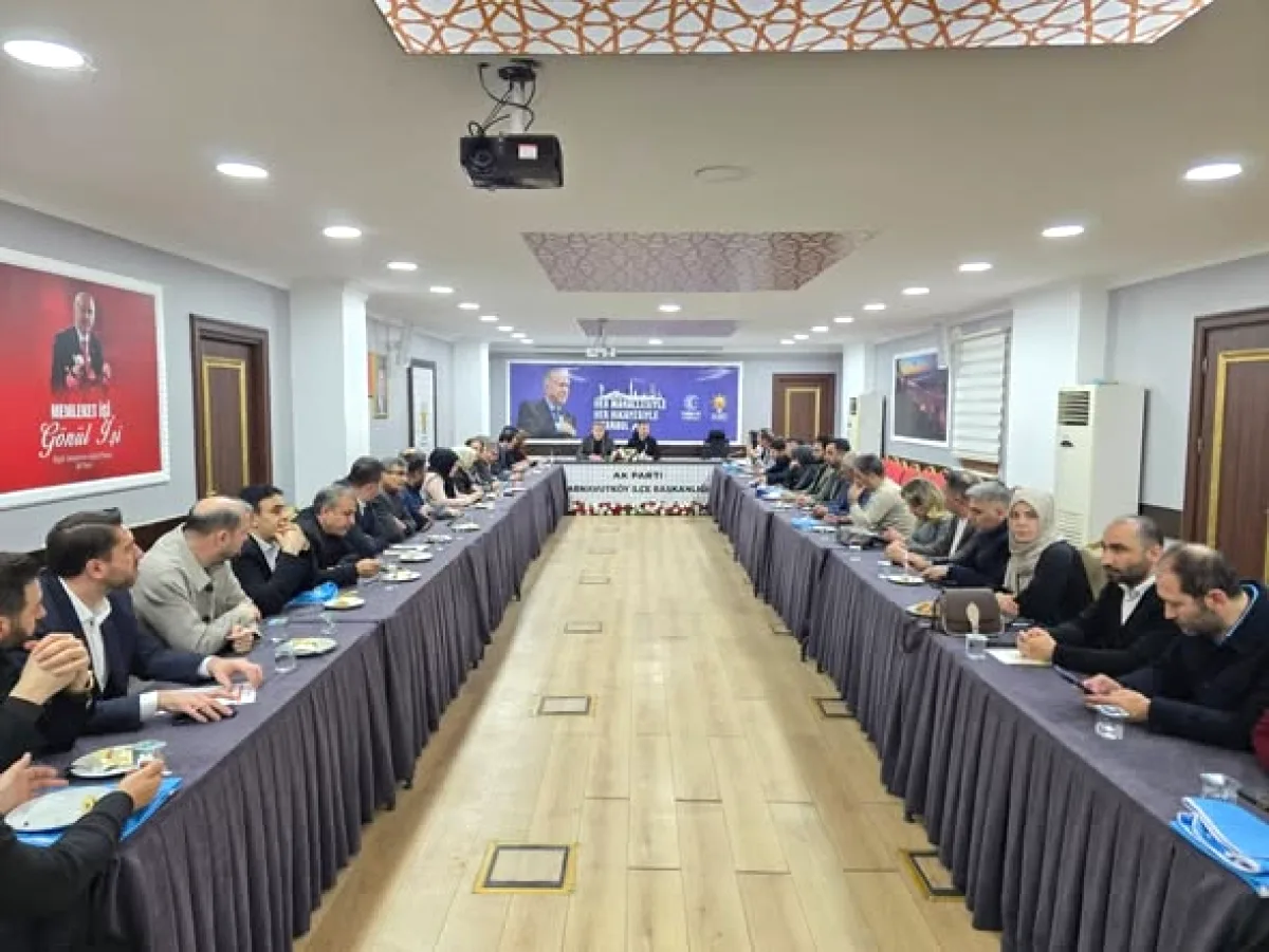 AK Parti Arnavutköy'de Yönetim Kurulu Toplantısı: Çetin Altındağ Katıldı AK Parti Arnavutköy'de Yönetim Kurulu Toplantısı: Çetin Altındağ Katıldı