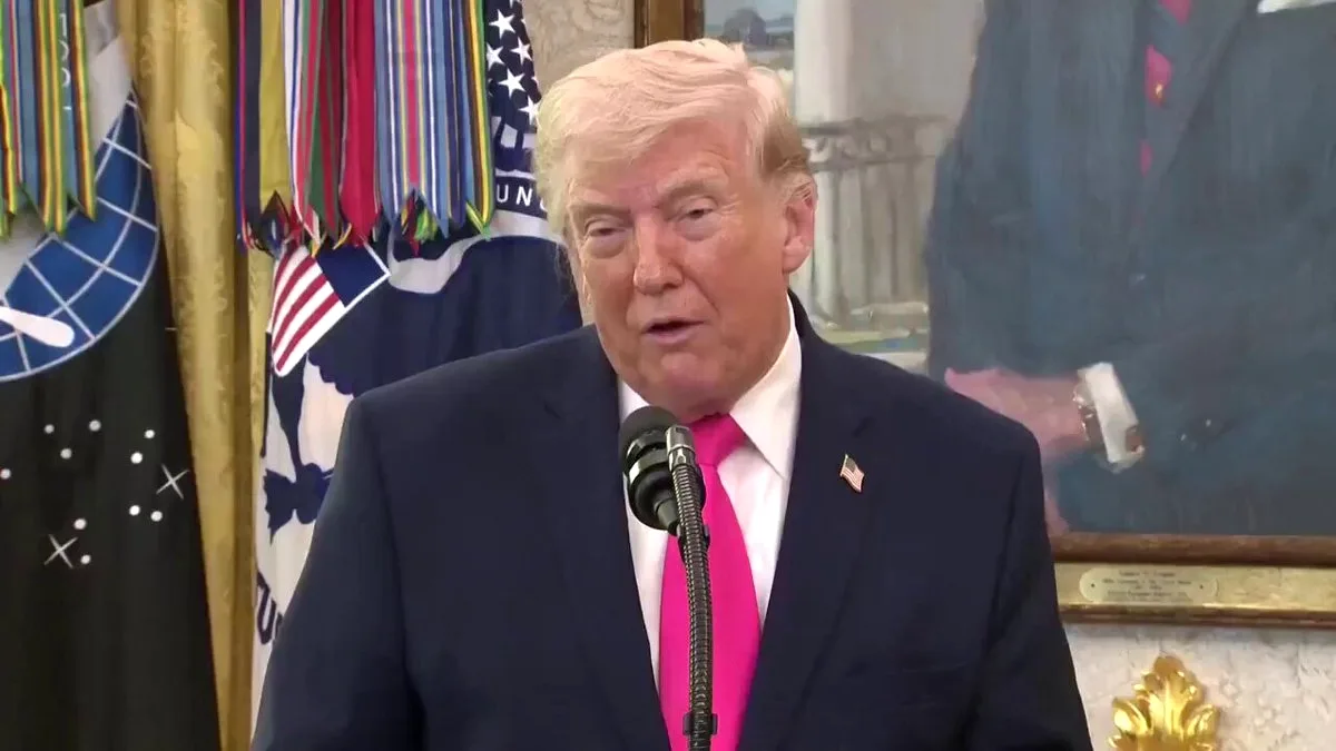 Trump: İran'dan Gelen Gizemli Hediye Petrol ve Doğalgazla İlgili Trump: İran'dan Gelen Gizemli Hediye Petrol ve Doğalgazla İlgili