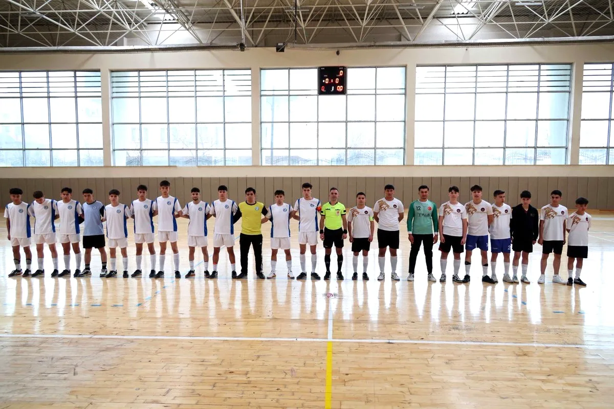 Karatay'da Liseler Arası Kardeşlik ve Dostluk Futsal Turnuvası Start Aldı Karatay'da Liseler Arası Kardeşlik ve Dostluk Futsal Turnuvası Start Aldı