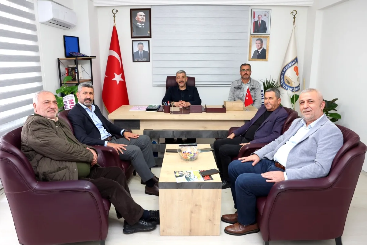 Finike'de Yeni Ulaştırma Odası Başkanı Ali Çoban'a Kumluca'dan Ziyaret Finike'de Yeni Ulaştırma Odası Başkanı Ali Çoban'a Kumluca'dan Ziyaret