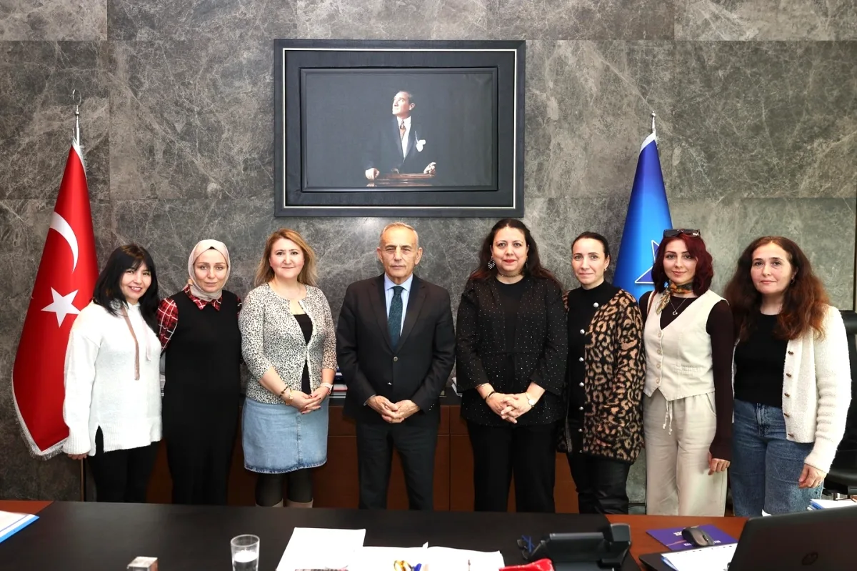 Küçükçekmece'de Kadınların Etkinliklere Katılımını Artıran Sosyal Medya Platformu Küçükçekmece'de Kadınların Etkinliklere Katılımını Artıran Sosyal Medya Platformu