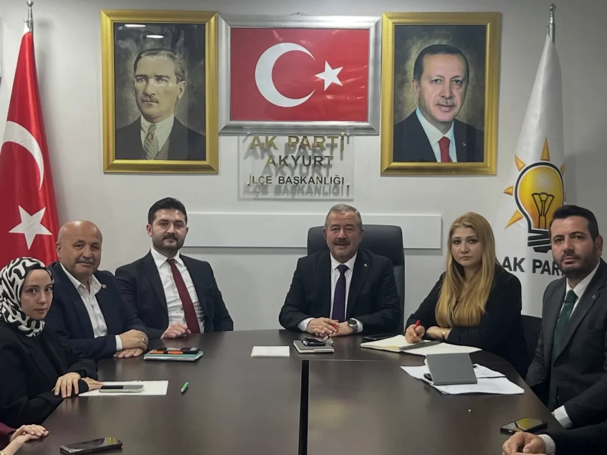 Akyurt AK Parti Yönetimi Haftalık Toplantıda Bir Araya Geldi Akyurt AK Parti Yönetimi Haftalık Toplantıda Bir Araya Geldi