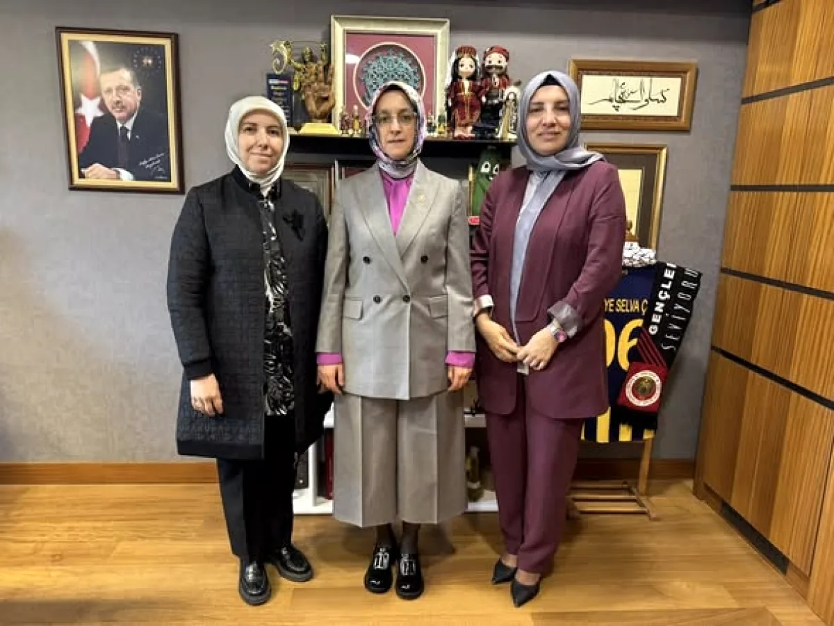 Ak Partili Lütfiye Selva Çam, Ankara Teşkilatı ve Vatandaşlarla TBMM'de Buluştu Ak Partili Lütfiye Selva Çam, Ankara Teşkilatı ve Vatandaşlarla TBMM'de Buluştu