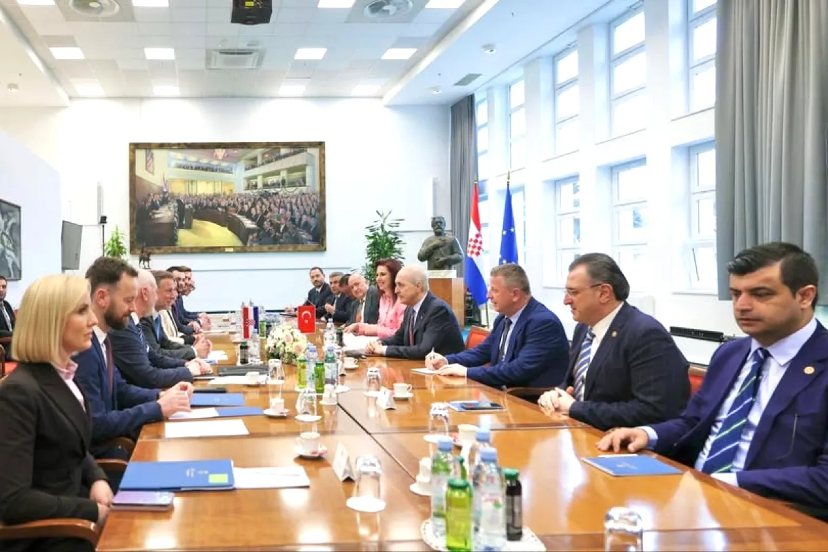Deniz Demir ve Numan Kurtulmuş Zagreb'de Hırvatistan Meclis Başkanı ile Görüştü Deniz Demir ve Numan Kurtulmuş Zagreb'de Hırvatistan Meclis Başkanı ile Görüştü