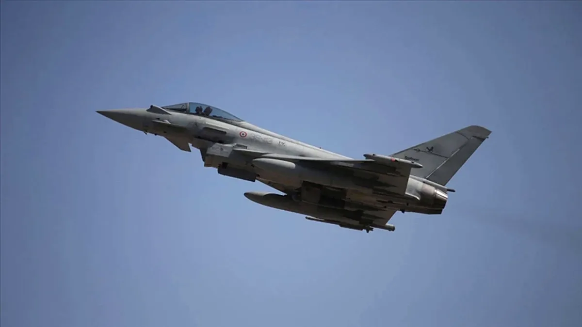 Türkiye ve İngiltere Eurofighter Sözleşmesini İmzalıyor Türkiye ve İngiltere Eurofighter Sözleşmesini İmzalıyor