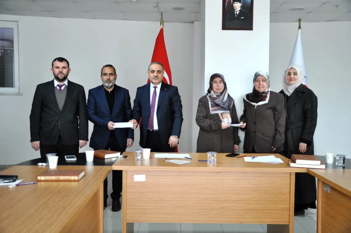 Hafız Kal Yarışması'nda Balıkesir'in Temsilcileri Belli Oldu: Sıradaki Durak Bölge Finali Hafız Kal Yarışması'nda Balıkesir'in Temsilcileri Belli Oldu: Sıradaki Durak Bölge Finali