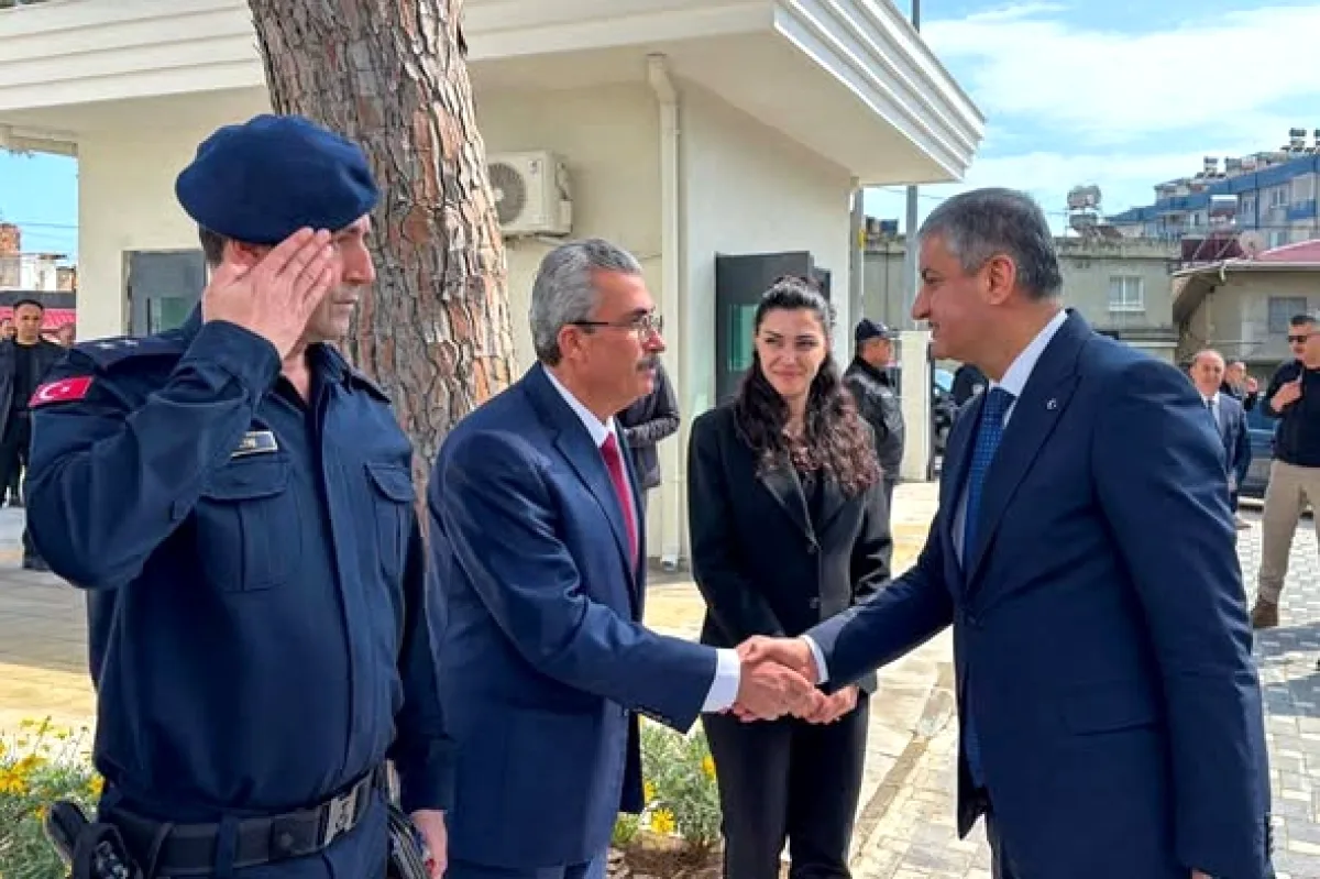 Adana Valisi Mustafa Yavuz Karataş'ta İncelemelerde Bulundu Adana Valisi Mustafa Yavuz Karataş'ta İncelemelerde Bulundu