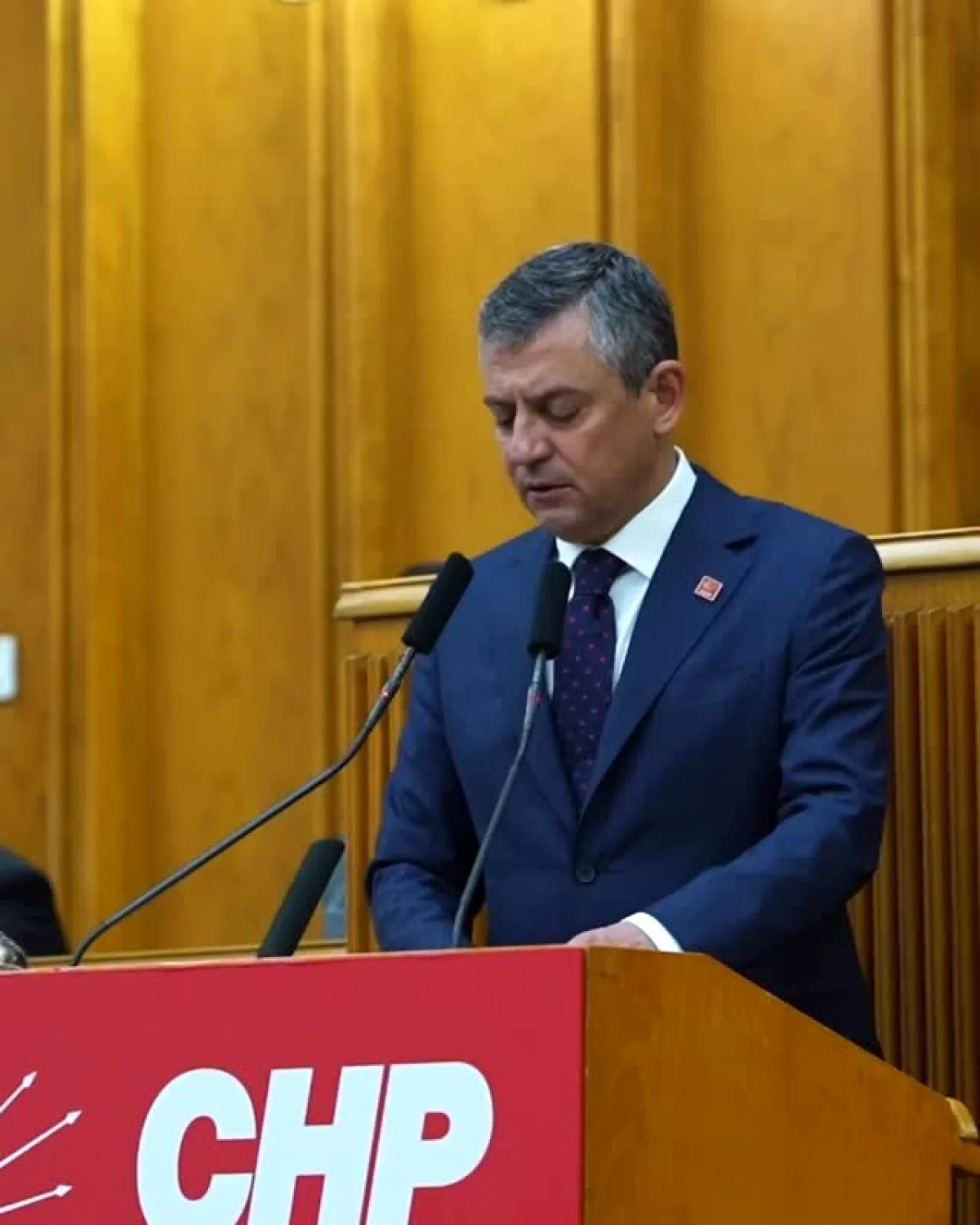 Özgür Özel'den Erdoğan'a "Akın Gürlek'in Mal Edinmeleri" Sorusu Özgür Özel'den Erdoğan'a "Akın Gürlek'in Mal Edinmeleri" Sorusu