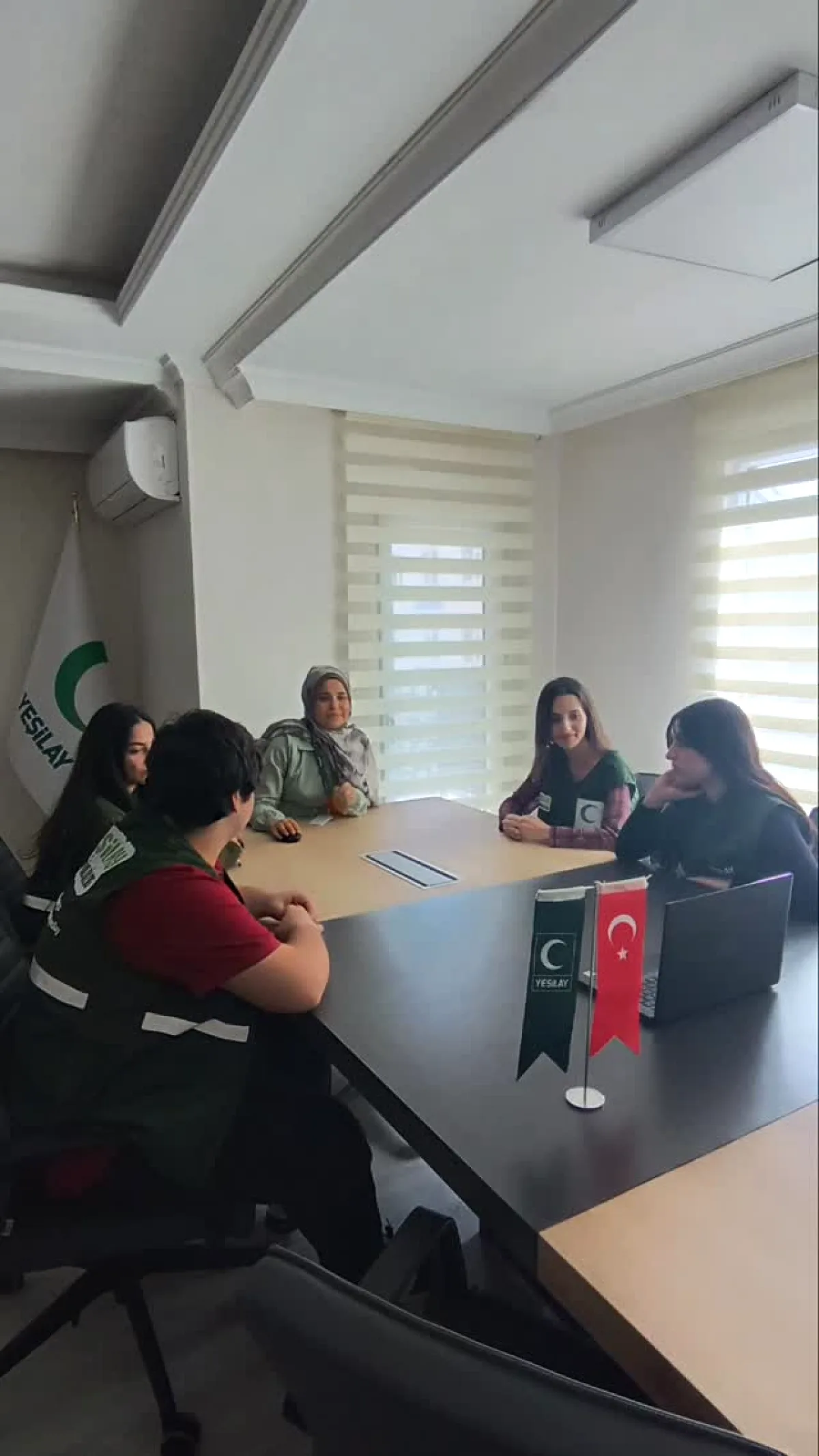 Yeşilay Avcılar, Cerrahpaşa Öğrencileriyle Proje Fikirlerini Konuştu Yeşilay Avcılar, Cerrahpaşa Öğrencileriyle Proje Fikirlerini Konuştu