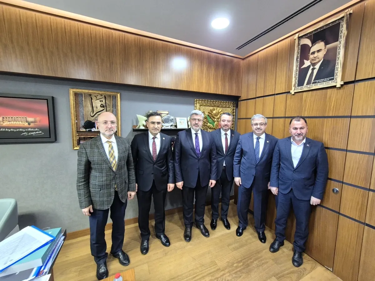 AK Parti Afyonkarahisar İl Başkanı Turgay Şahin'den Ankara Ziyareti AK Parti Afyonkarahisar İl Başkanı Turgay Şahin'den Ankara Ziyareti