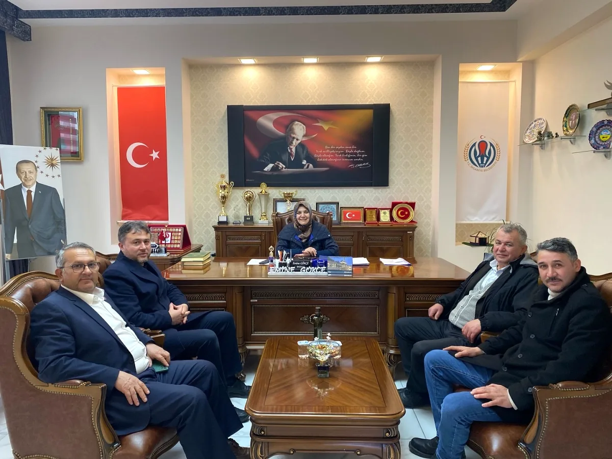 İhsaniye Belediye Başkanı Emine GÖKÇE'ye Ziyaret Gerçekleşti İhsaniye Belediye Başkanı Emine GÖKÇE'ye Ziyaret Gerçekleşti