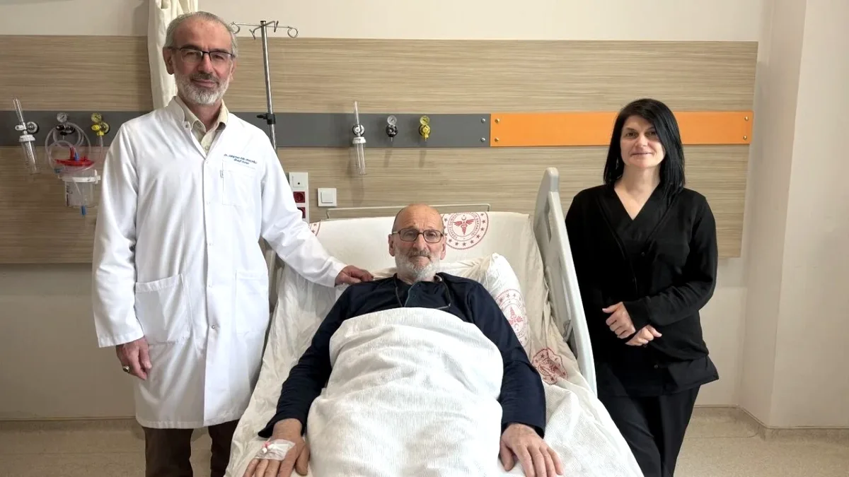 Yalova'da Prostat Ameliyatında Lazer Dönemi Başladı: İlk Hasta Taburcu Edildi Yalova'da Prostat Ameliyatında Lazer Dönemi Başladı: İlk Hasta Taburcu Edildi