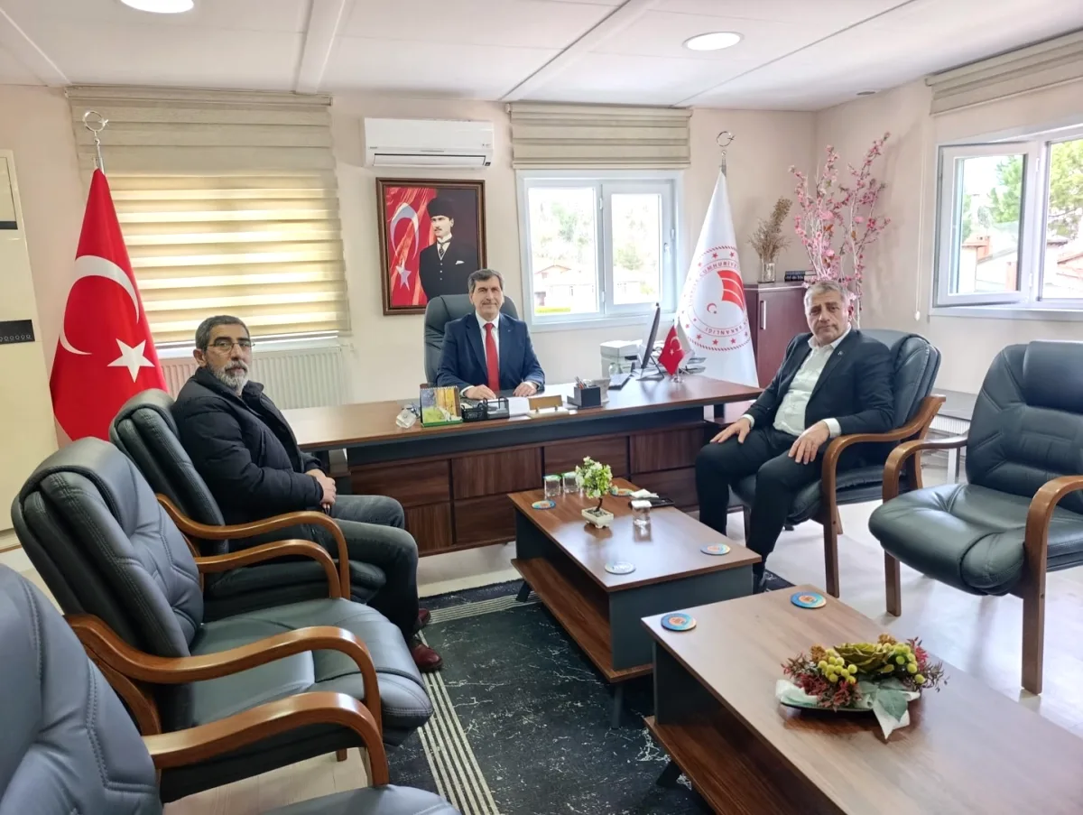 Şile MHP Yetkilileri, Tarım ve Orman Müdürlüğü'nü Ziyaret Etti Şile MHP Yetkilileri, Tarım ve Orman Müdürlüğü'nü Ziyaret Etti