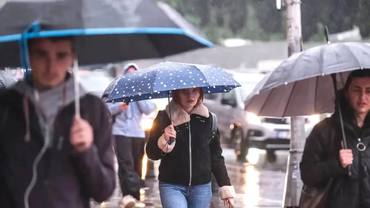 26 Mart'ta Türkiye'de Hava Nasıl? Kuvvetli Yağış ve Çığ Tehlikesi Var 26 Mart'ta Türkiye'de Hava Nasıl? Kuvvetli Yağış ve Çığ Tehlikesi Var