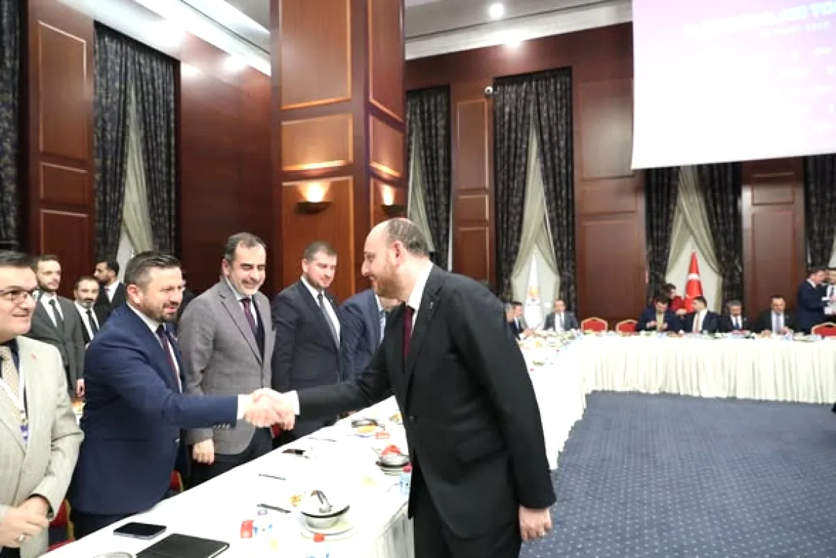 AK Parti Balıkesir'de İl Başkanları Toplantısı Düzenledi AK Parti Balıkesir'de İl Başkanları Toplantısı Düzenledi