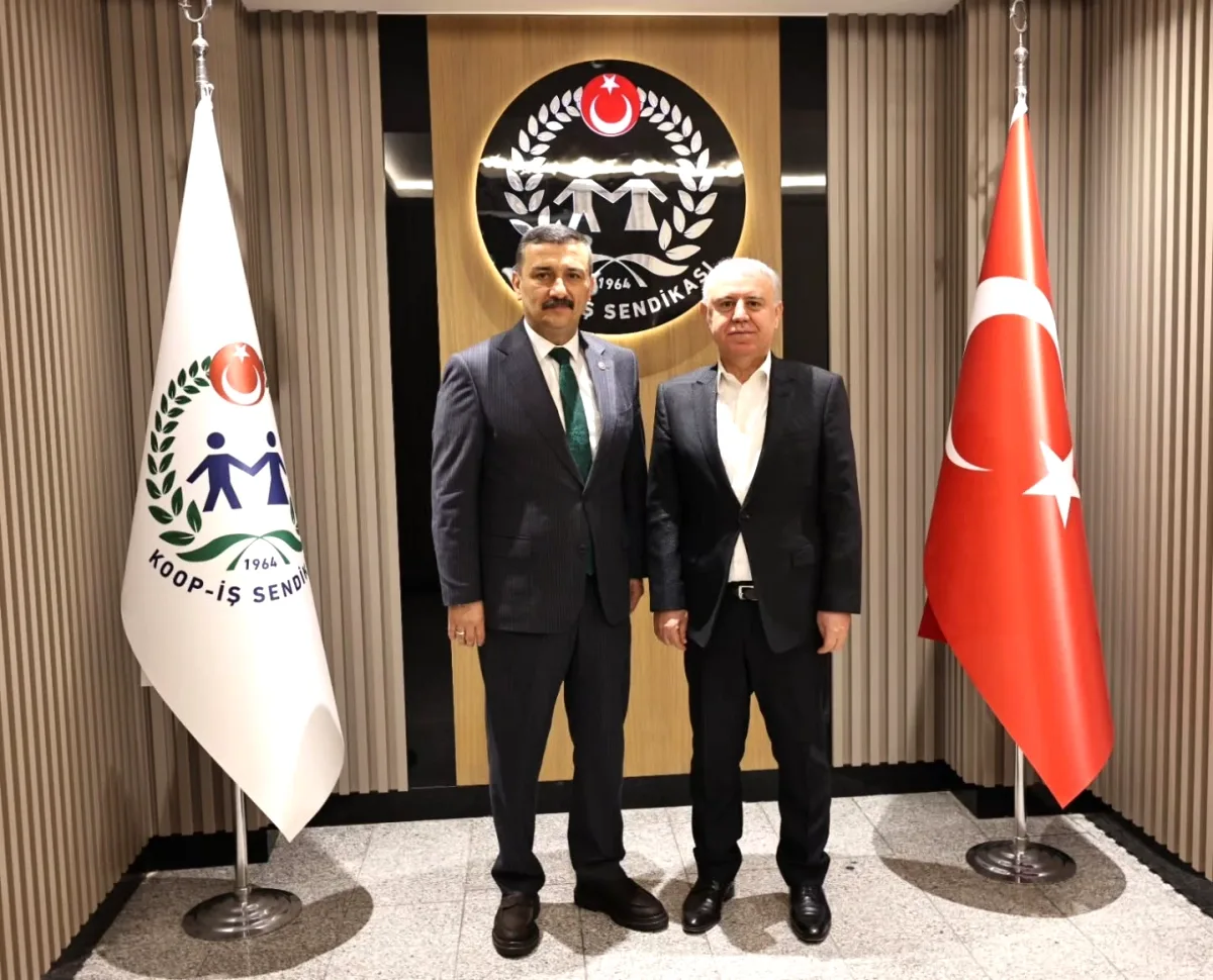 İYİ Parti Milletvekili Türkoğlu, Koop İş Sendikası Başkanı Alemdar'ı Ziyaret Etti İYİ Parti Milletvekili Türkoğlu, Koop İş Sendikası Başkanı Alemdar'ı Ziyaret Etti