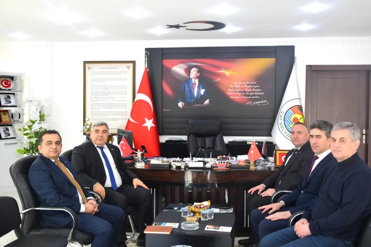 Çay Belediye Başkanı Kantartopu, Milli Eğitim Müdürlüğü Temsilcilerini Ağırladı Çay Belediye Başkanı Kantartopu, Milli Eğitim Müdürlüğü Temsilcilerini Ağırladı