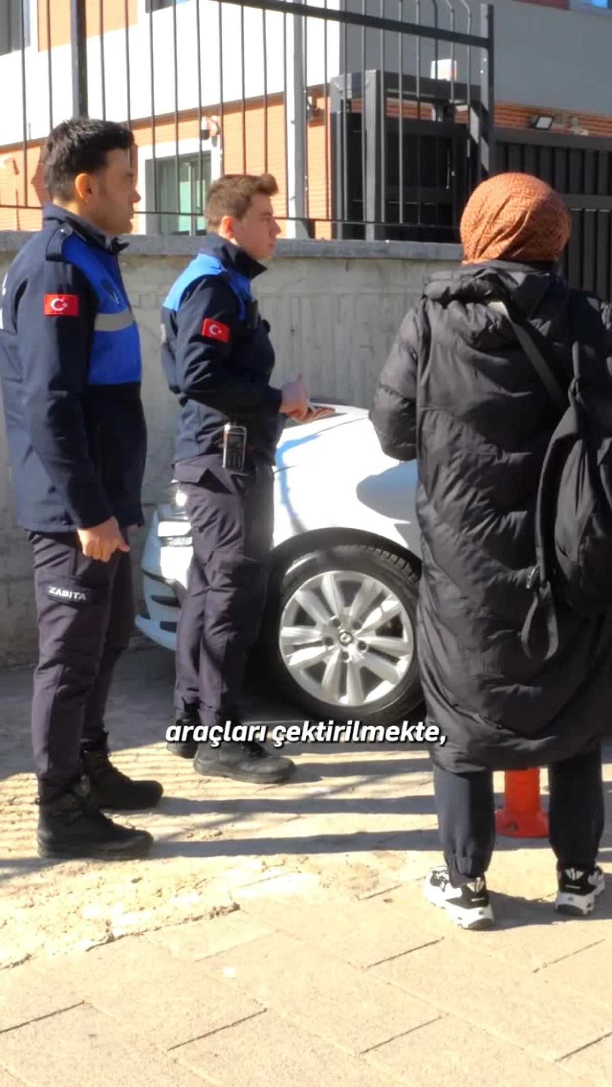 Beykoz'da Kaldırım İşgaline Karşı Zabıta Müdahalesi Beykoz'da Kaldırım İşgaline Karşı Zabıta Müdahalesi