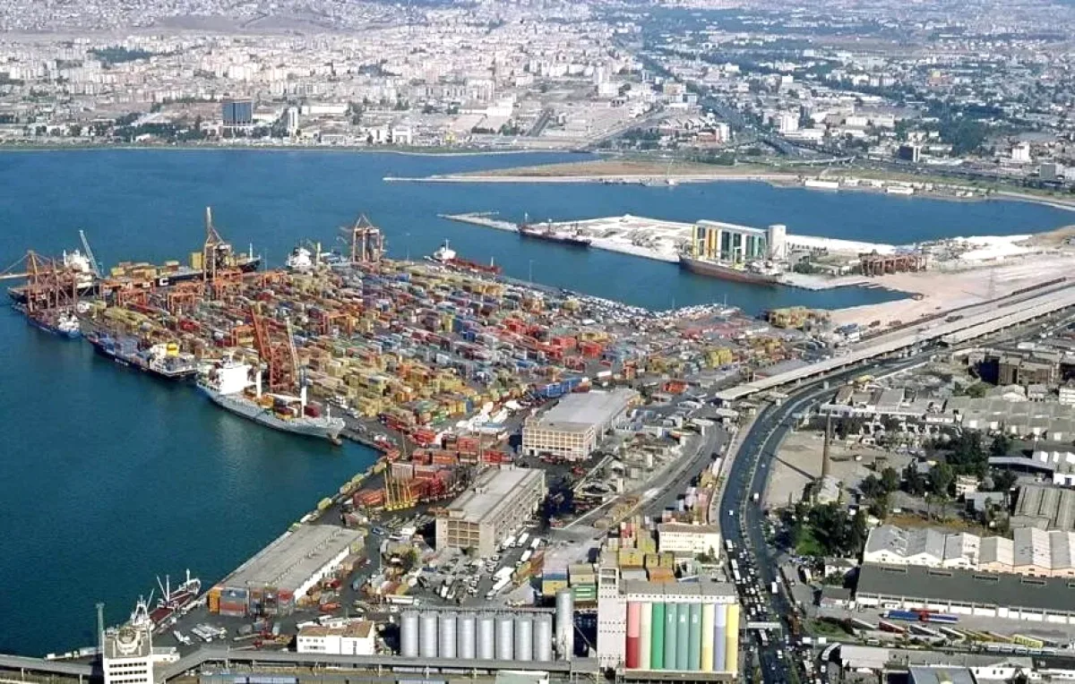 Alsancak Limanı'nda Kapasite Kaybı ve İhalesiz Devir Süreci Alsancak Limanı'nda Kapasite Kaybı ve İhalesiz Devir Süreci
