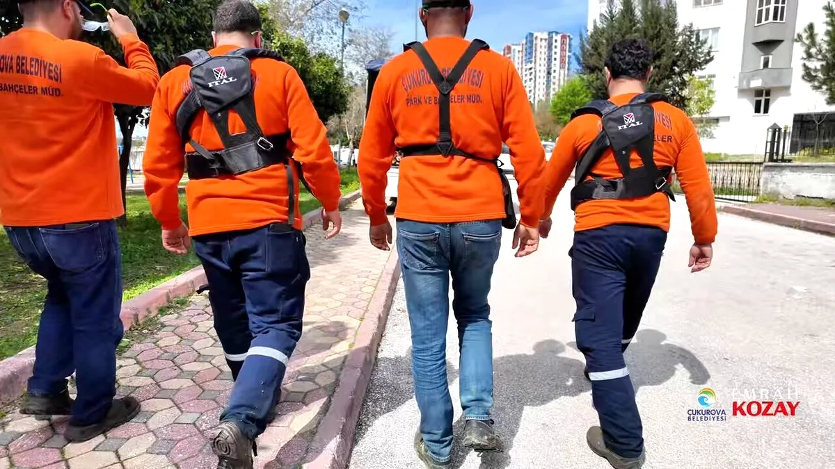 Çukurova'da Park ve Yeşil Alan Bakımı: Görünmeyen Emek Sahada Çukurova'da Park ve Yeşil Alan Bakımı: Görünmeyen Emek Sahada