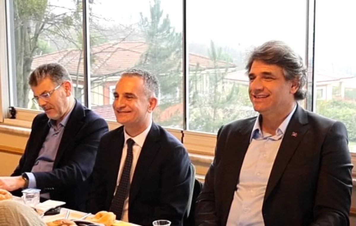 Kocaeli'de İmar Süreçleri İçin Kapsamlı Değerlendirme Toplantısı Kocaeli'de İmar Süreçleri İçin Kapsamlı Değerlendirme Toplantısı