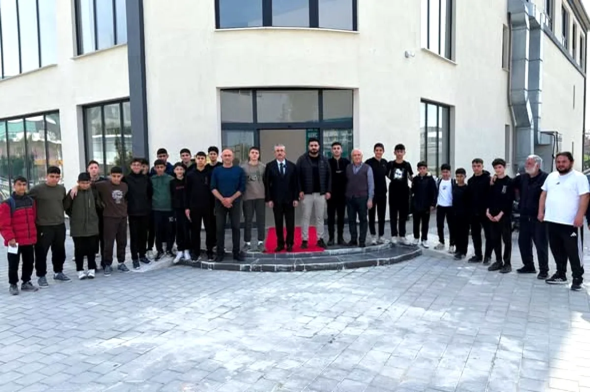 Karataş U-15 Takımı Play Off'a Kalınca Ne Oluyor? Başkan Karataş Gençleri Tebrik Etti Karataş U-15 Takımı Play Off'a Kalınca Ne Oluyor? Başkan Karataş Gençleri Tebrik Etti
