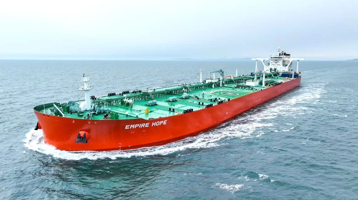 Çin, 3 Ay Önce Teslim Ettiği 307.000 Tonluk Dev Petrol Gemisiyle Dikkat Çekiyor Çin, 3 Ay Önce Teslim Ettiği 307.000 Tonluk Dev Petrol Gemisiyle Dikkat Çekiyor