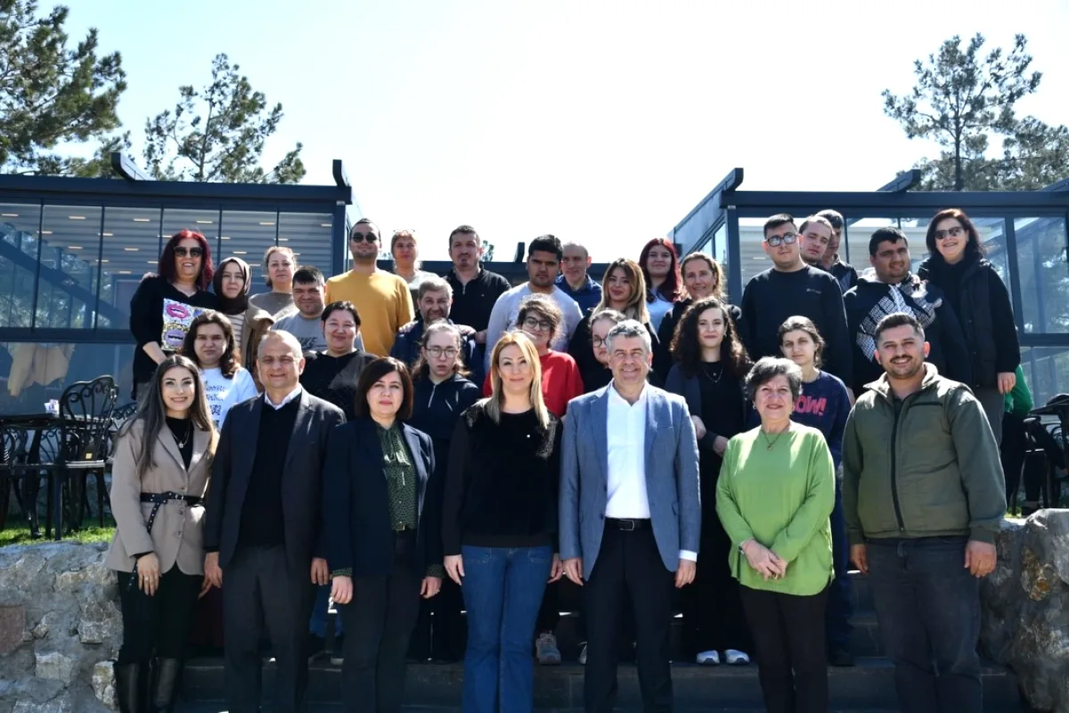 Karesi Belediyesi, Otizmli Bireyleri Destekleme Vakfı ile Karesi Doğa Parkında Farkındalık Buluşması Düzenledi Karesi Belediyesi, Otizmli Bireyleri Destekleme Vakfı ile Karesi Doğa Parkında Farkındalık Buluşması Düzenledi